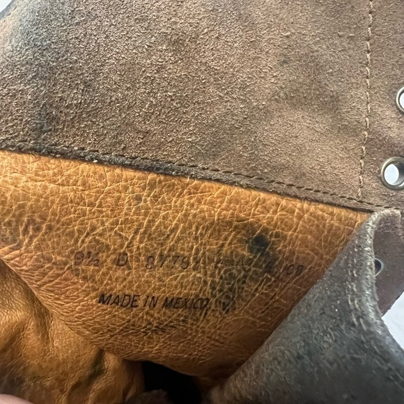 FRYE Owen Fold Over or Lace Up Leather Boots, Size 9.5. - Picture 6 of 6